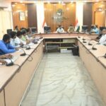 कुशीनगर में सड़क सुरक्षा को लेकर प्रशासन सक्रिय — डीएम और एसपी ने दिए कड़े निर्देश