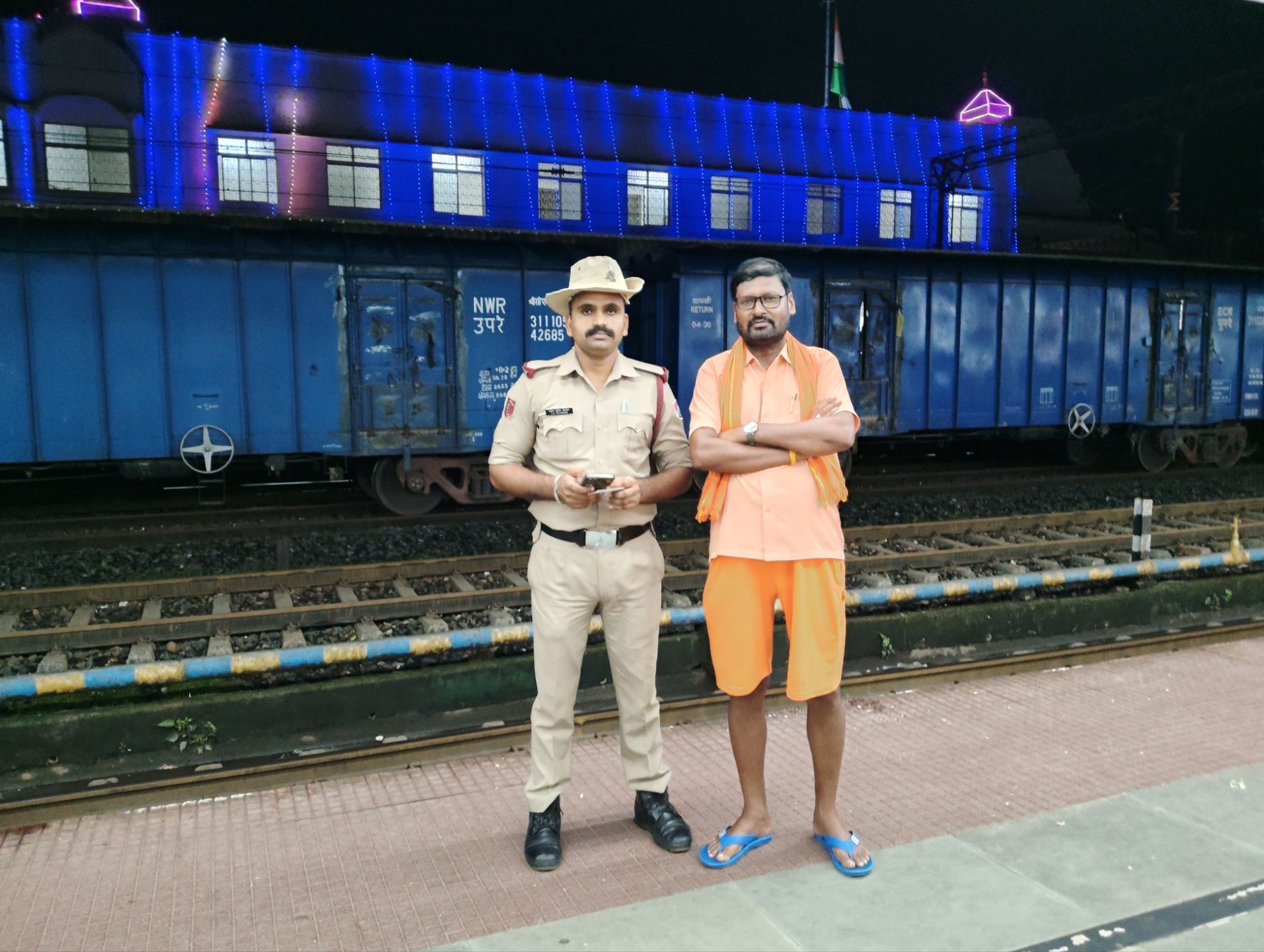 पिता का सपना बना प्रेरणा, गाजीपुर के प्रवीण कुमार खरवार बने रेलवे सुरक्षा बल के जांबाज सिपाही