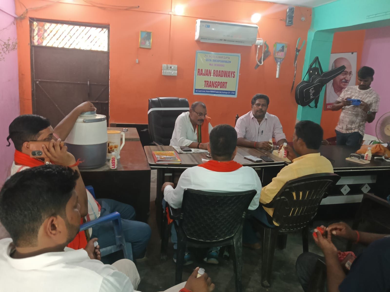 रिश्वतखोरी पर सख्त तेवर, कानूनगो-लेखपालों को दी चेतावनी: एस.के. जायसवाल