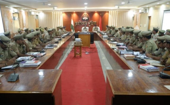 गोरखपुर परिक्षेत्र में कानून-व्यवस्था और अपराध नियंत्रण की समीक्षा बैठक सम्पन्न