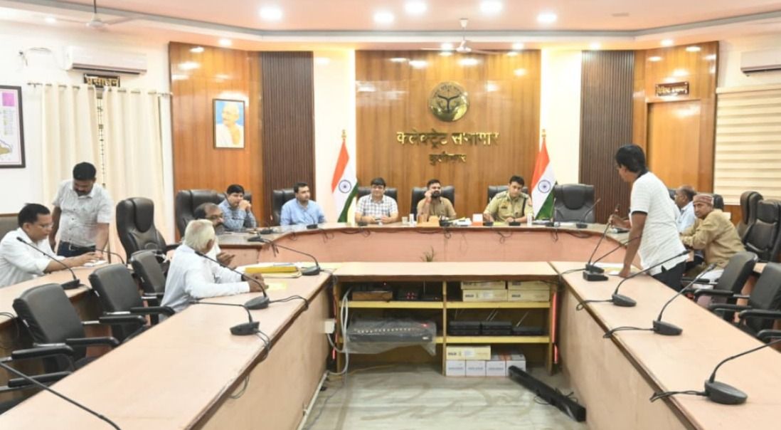 पत्रकारों की सुरक्षा पर प्रशासन हुआ गंभीर, डीएम-एसपी ने दिया आश्वासन