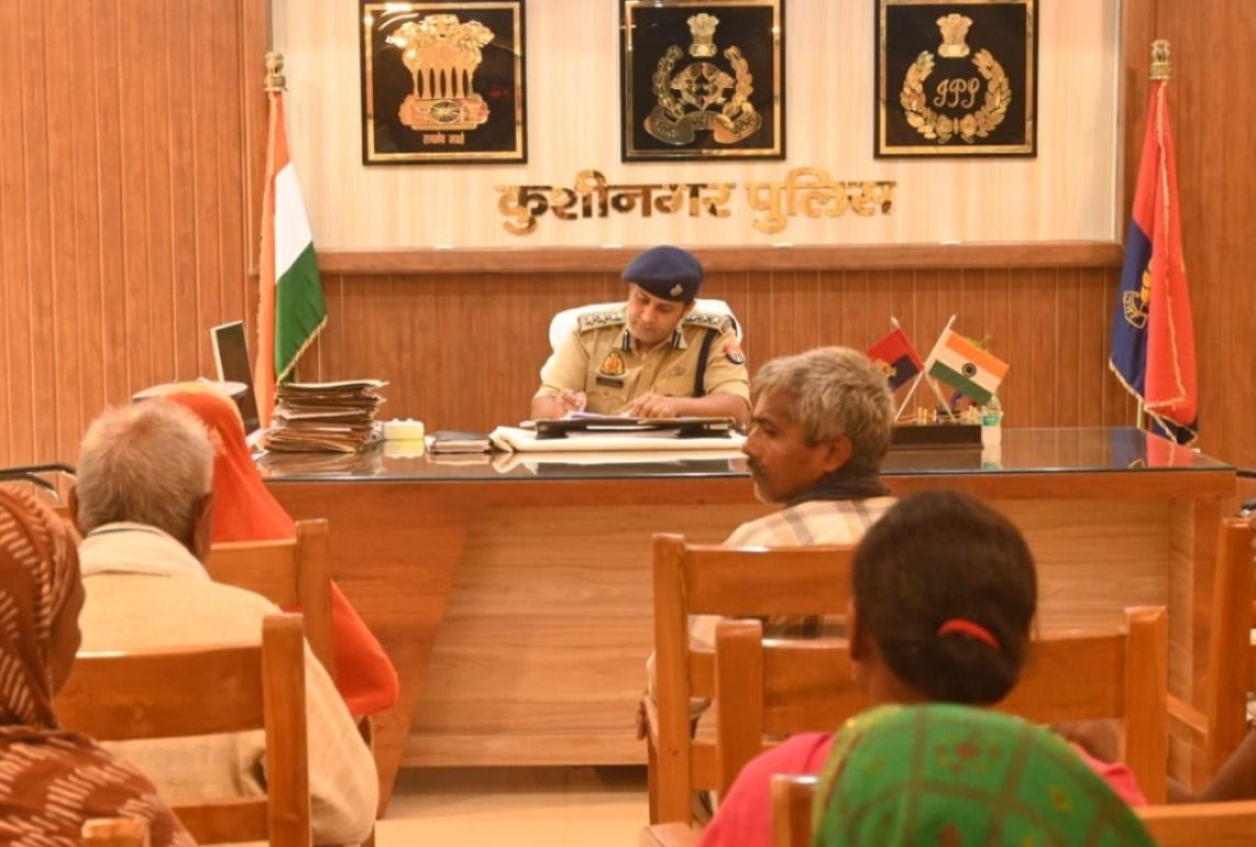जनता के दिलों पर राज कर रहे पुलिस अधीक्षक संतोष कुमार मिश्रा, कुशीनगर में अपराधियों के लिए बने खौफ का दूसरा नाम