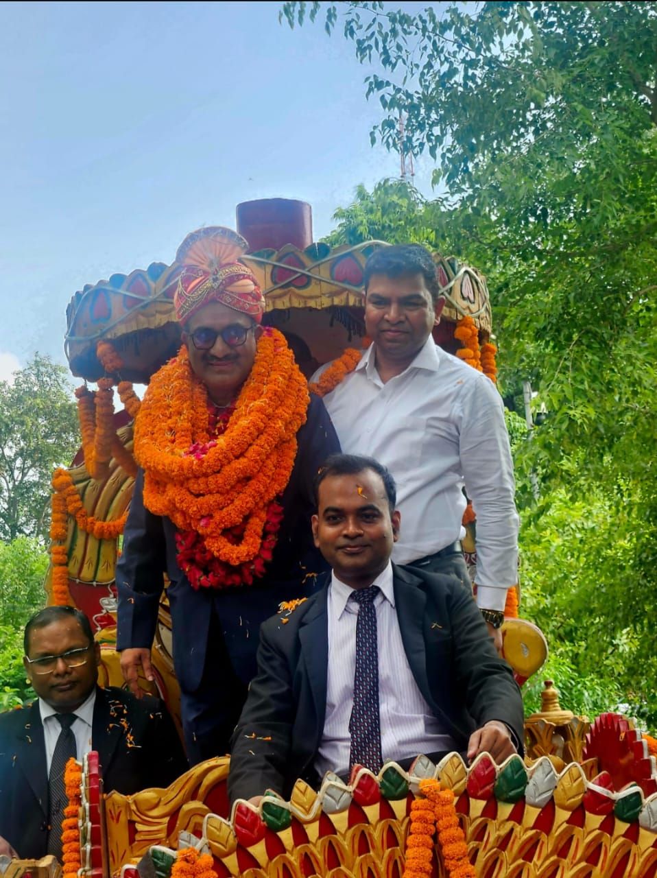 जिला जज सुशील कुमार शशि को दी गई भावभीनी विदाईसिविल कोर्ट बार एसोसिएशन, कुशीनगर ने किया सम्मान समारोह का आयोजन