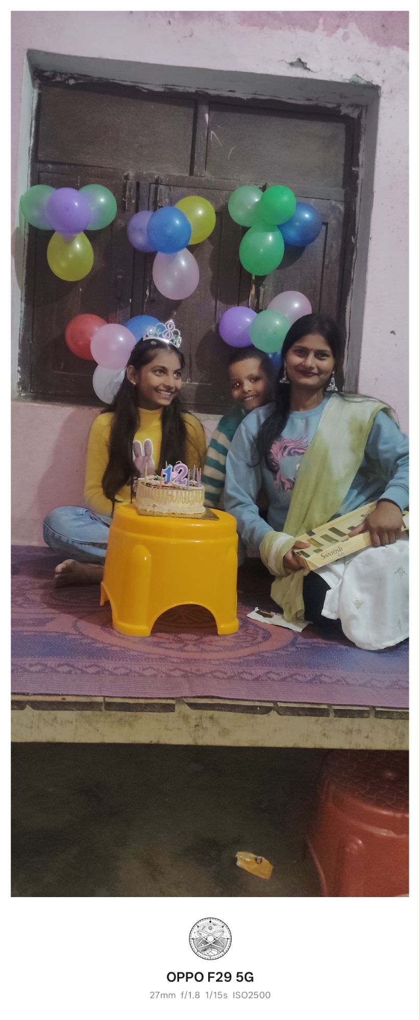 रचना साहनी का बारहवाँ जन्मदिन धूमधाम से मनाया गया, परिवार ने उज्ज्वल भविष्य की कामना की