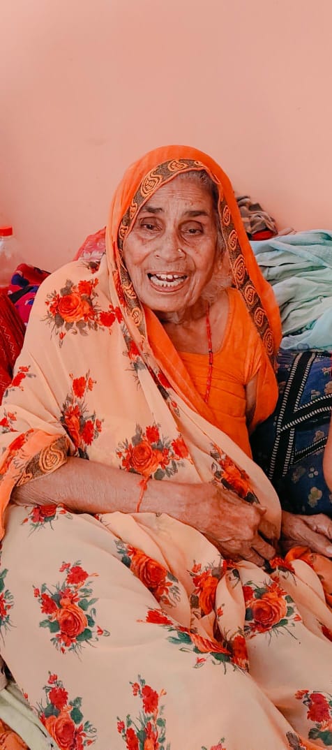 मातृ-वियोग से गमगीन हुआ दमवतिया गांव, अजय कुमार तिवारी की पूजनीय माता फूलमती देवी का निधन,,