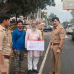 शहादत दिवस पर शांति संदेश लेकर निकले “पूर्वांचल गांधी” डॉ. मल्ल को पुलिस ने लिया हिरासत में