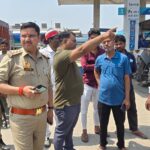 पेट्रोल पंप व गैस एजेंसियों का औचक निरीक्षण, व्यवस्था सुधारने के निर्देश