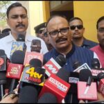 स्वास्थ्य सेवाओं पर उप मुख्यमंत्री सख्त