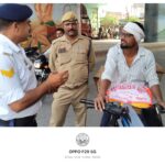 देवरिया चौक ओवरब्रिज पर यातायात नियमों का पालन कराने के लिए पुलिस की सख्ती