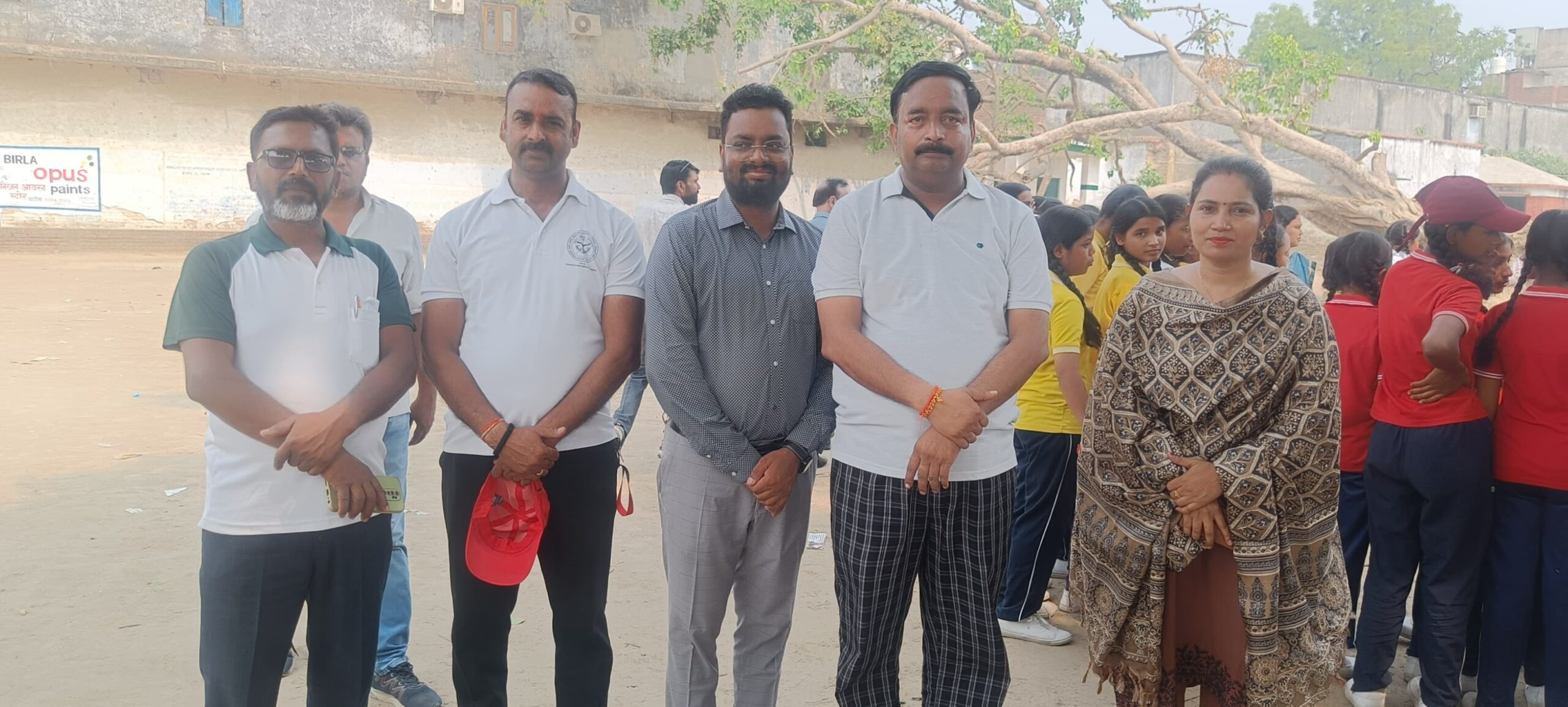 कुशीनगर में बाल विवाह के खिलाफ जनजागरण, हजारों महिलाओं व छात्राओं ने निकाली पथयात्रा