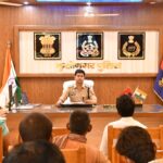 एसपी कार्यालय में लगातार पहुंच रहे फरियादी, समस्याओं के निस्तारण के दिए निर्देश