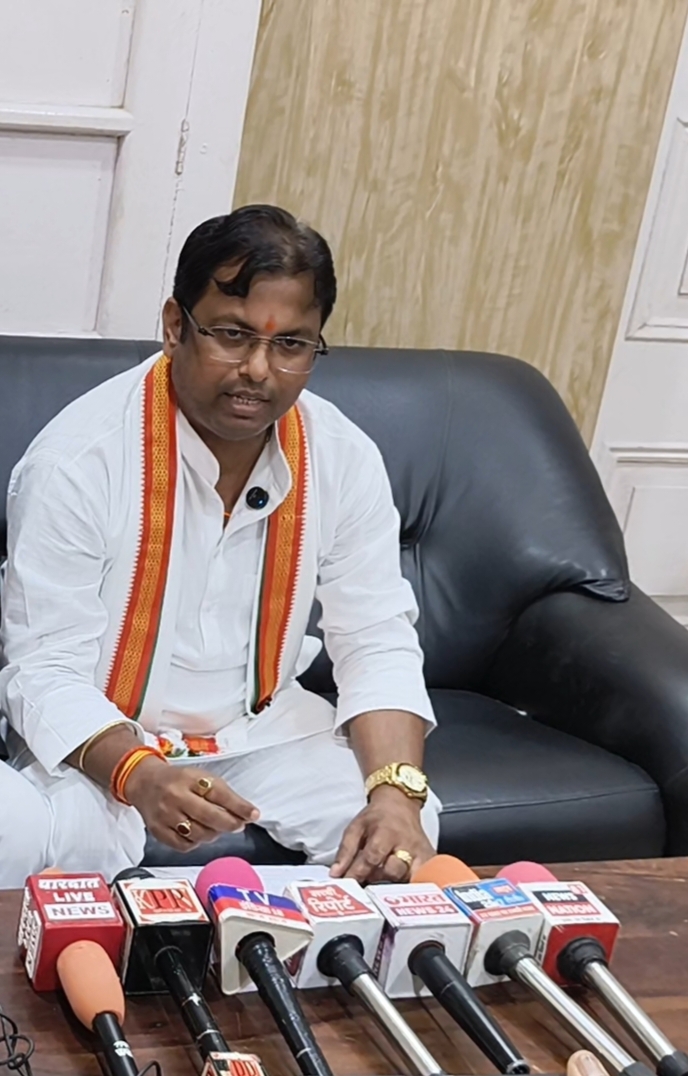 , कांग्रेस ही प्रदेश और देश के विकास का विकल्प, जनता बदलाव चाहती है: राधे विश्वकर्मा