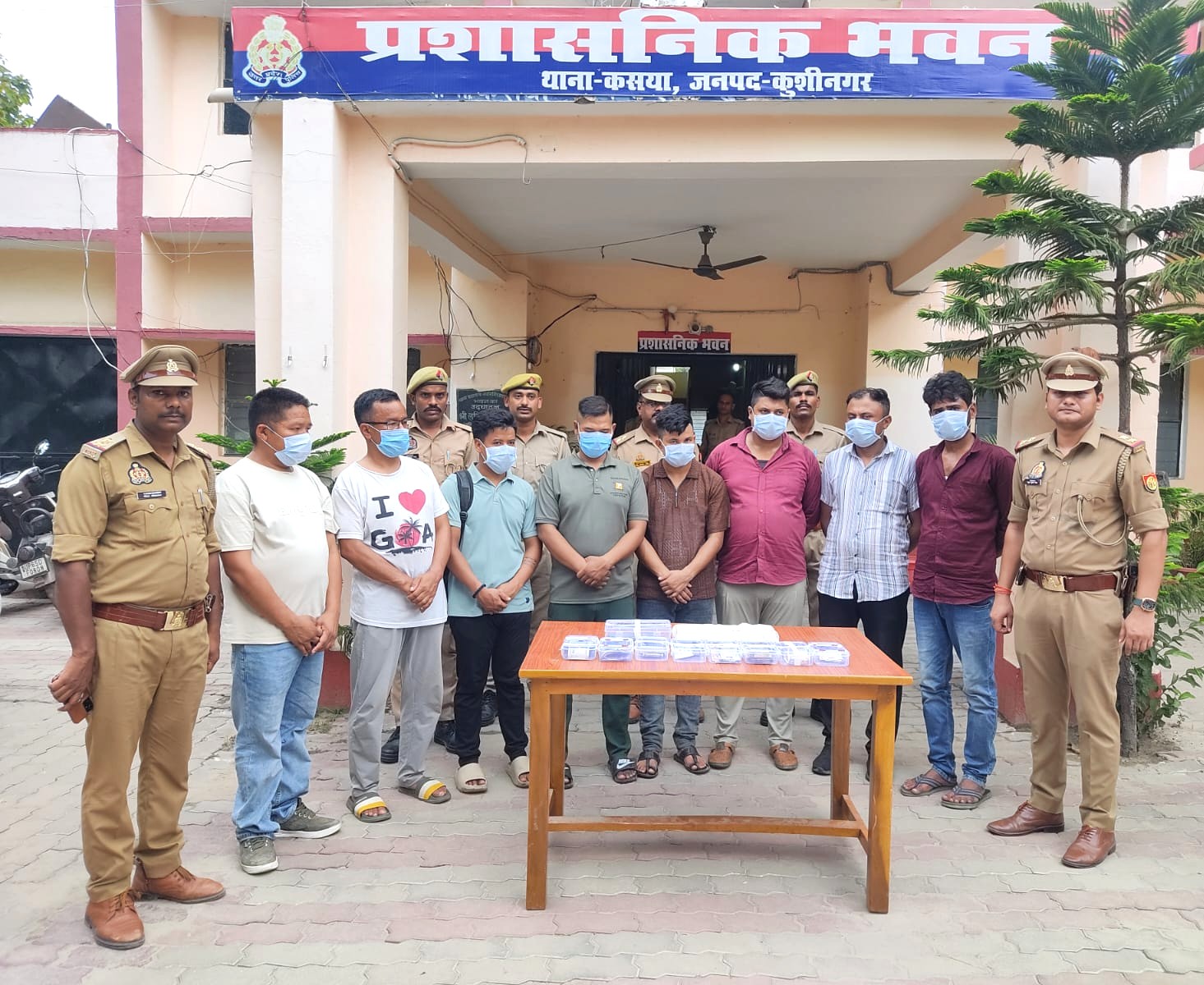 नेपाल के नागरिकों से नौकरी और पढ़ाई के नाम पर ठगी करने वाले अंतर्राष्ट्रीय गिरोह का भंडाफोड़, 10 गिरफ्तार