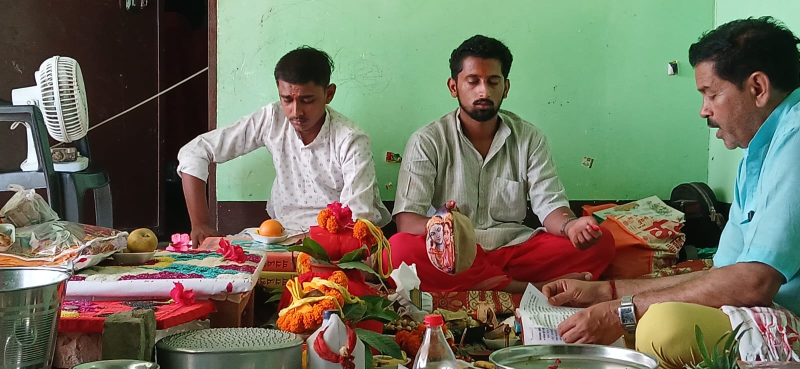 पुरुषोत्तम मास में श्री लक्ष्मीनारायण यज्ञ व गणपति अभिषेक शुरू