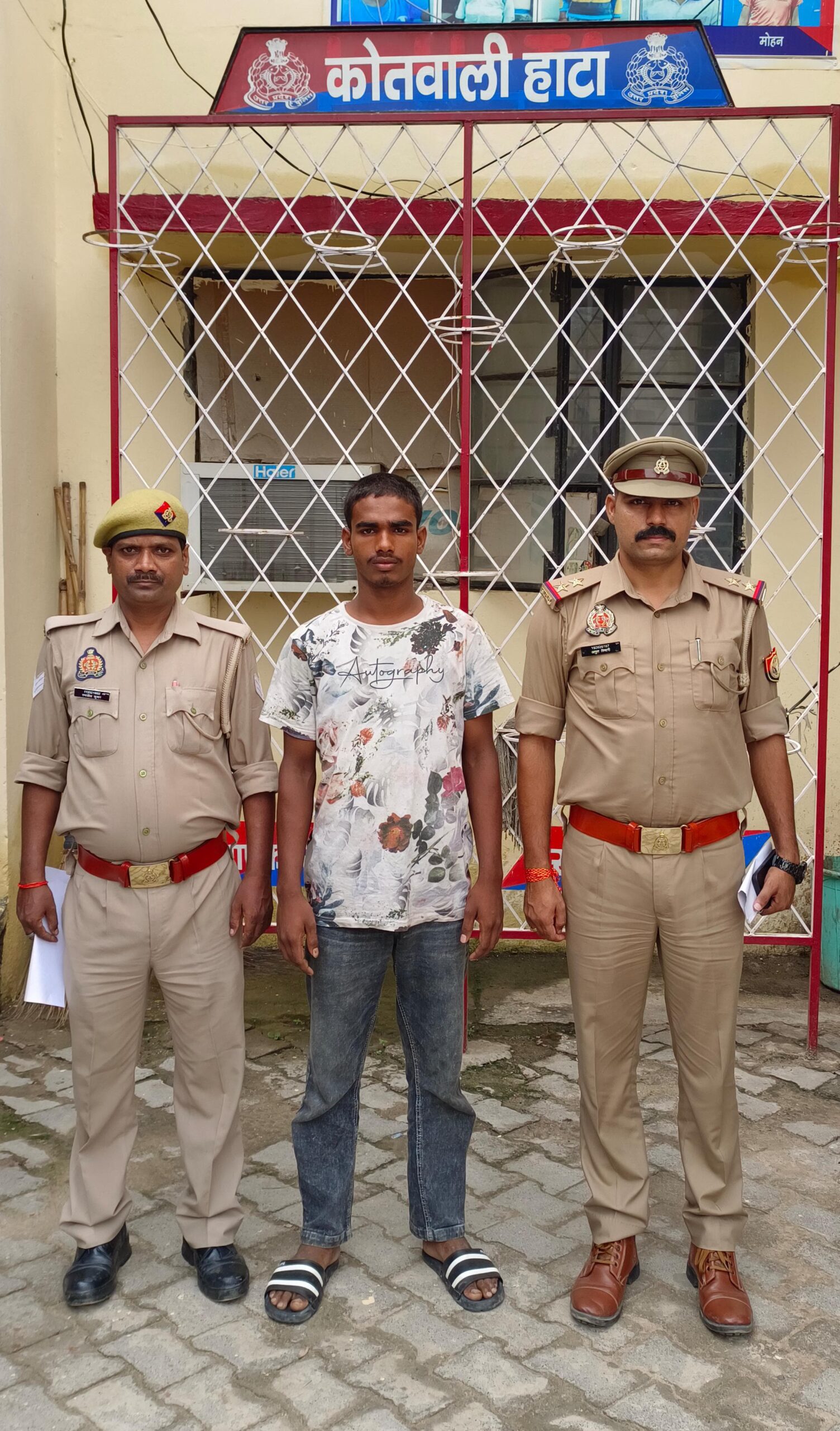 हाटा कोतवाली पुलिस की बड़ी सफलता, वांछित अभियुक्त निलेश गोड़ उर्फ चैम्पियन गिरफ्तार