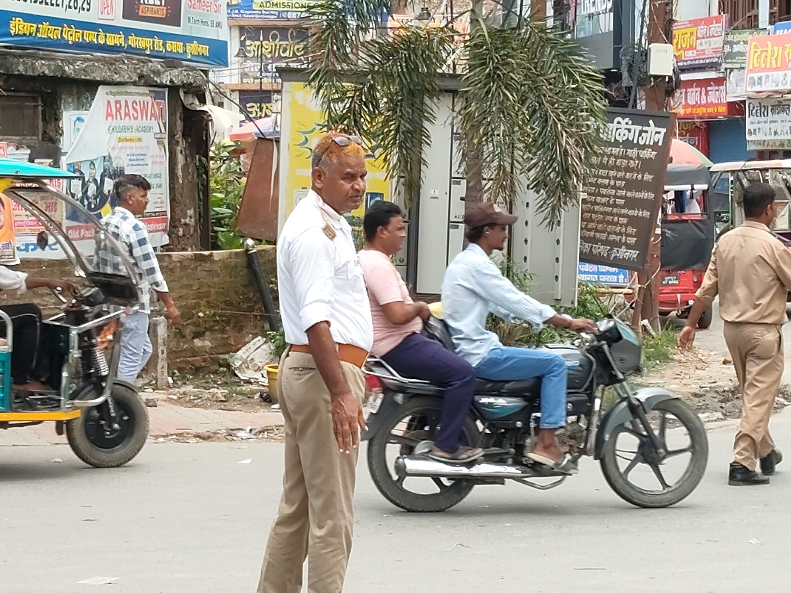 यातायात व्यवस्था में सुधार से यात्रियों को मिली राहत, सफर हुआ सुगम
