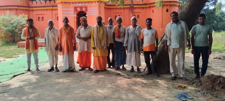 सैकड़ों साल पुराने मंदिर की व्यवस्था पर उठे सवाल, आय-व्यय और साधु-संतों के सम्मान को लेकर गंभीर आरोप